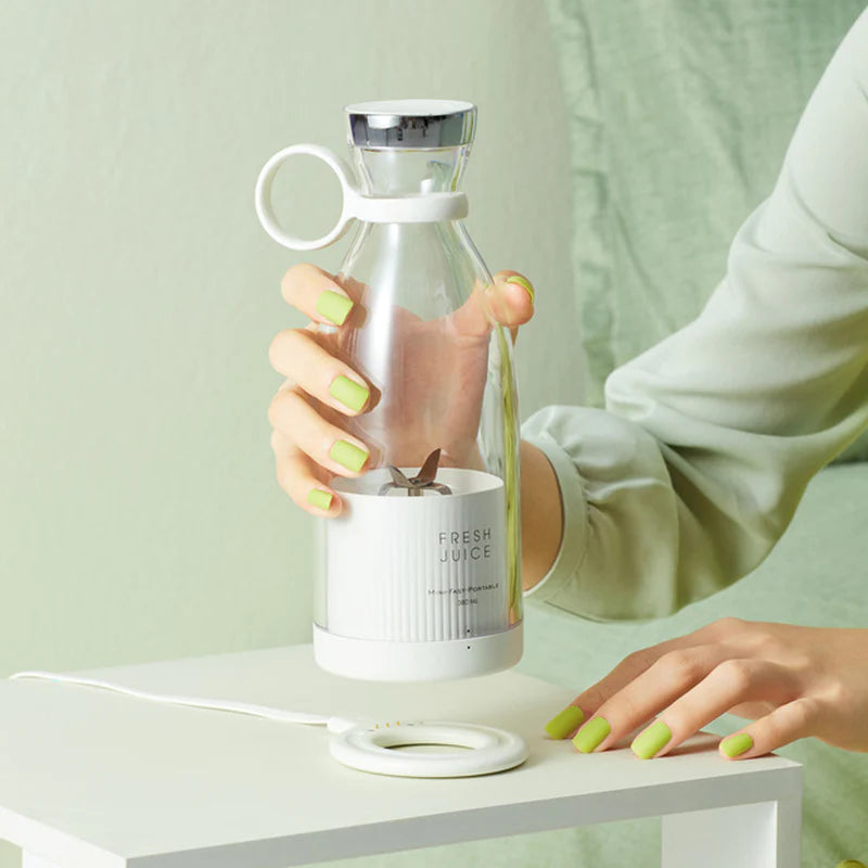 Portable Electric Blender and Citrus Juicer - Wireless Smoothie Maker and Juice Extractor